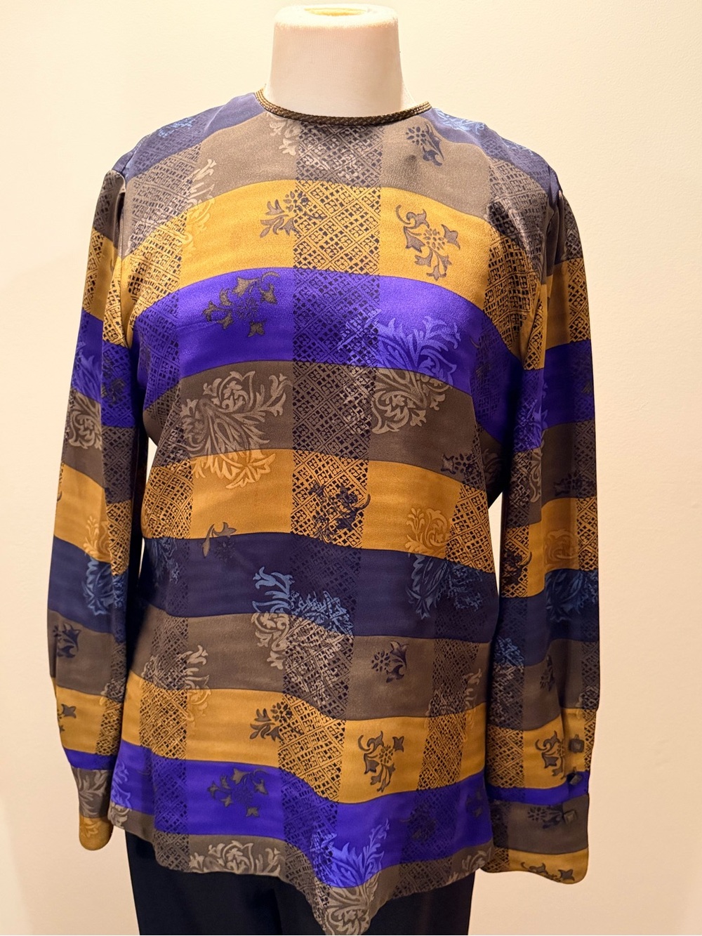 Dana Buchman Blue, Gold & Gray Patterned Long Sleeve Shirt